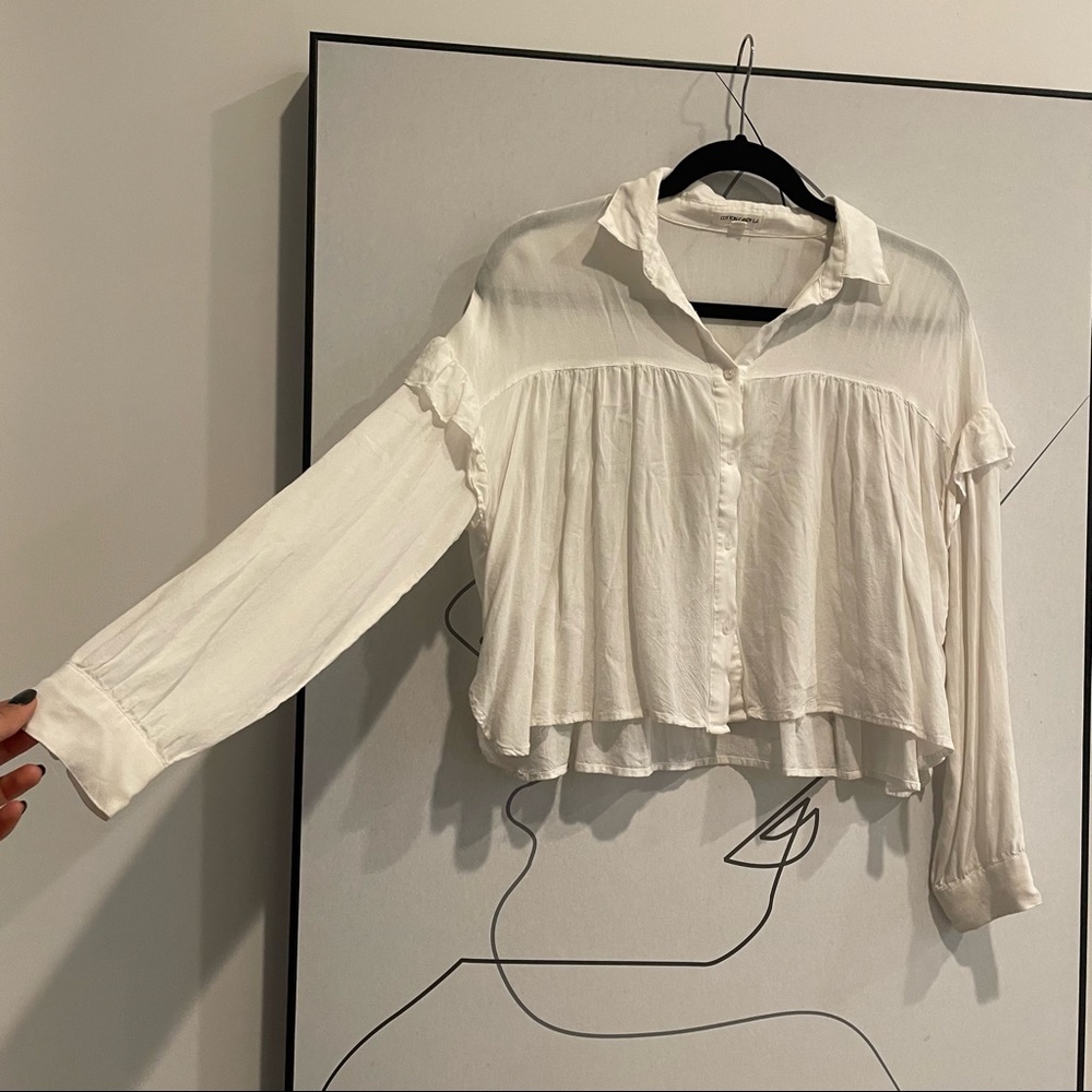White Blouse w/ Ruffle Detailing